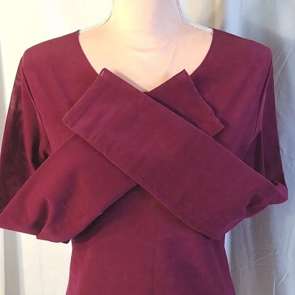 Free People Garnet Countdown Flocked Velvet Long Sleeve Top Large NWOT - Picture 11 of 16